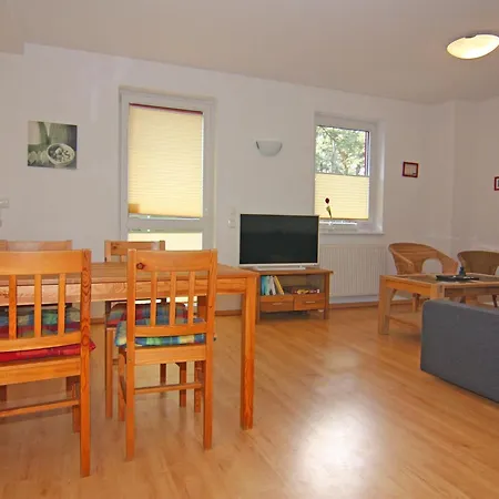 דירה Appartementhaus In טראסנהיידה