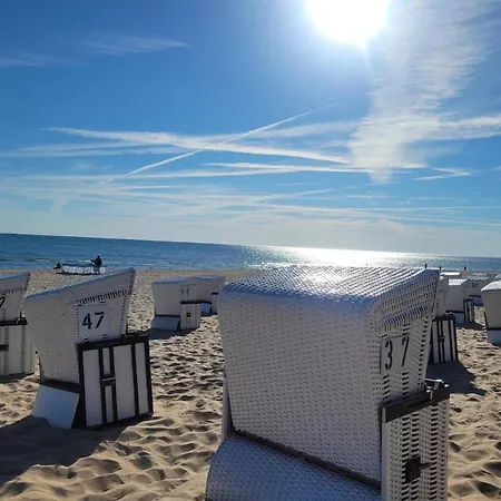 Appartementhaus In דירה *