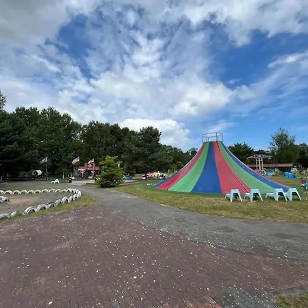 דירה Appartementhaus In טראסנהיידה